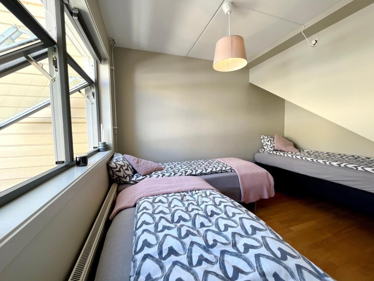 City Center Flat W Roof Top Terrace & Free Parking Осло Екстериор снимка